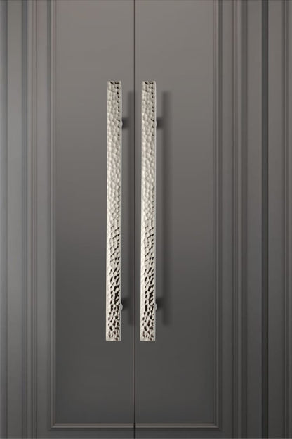 Narrow hammered Handle