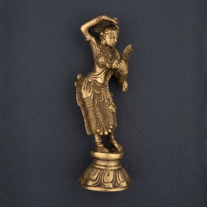 Standing Women Decorative Sculpture for Home Décor