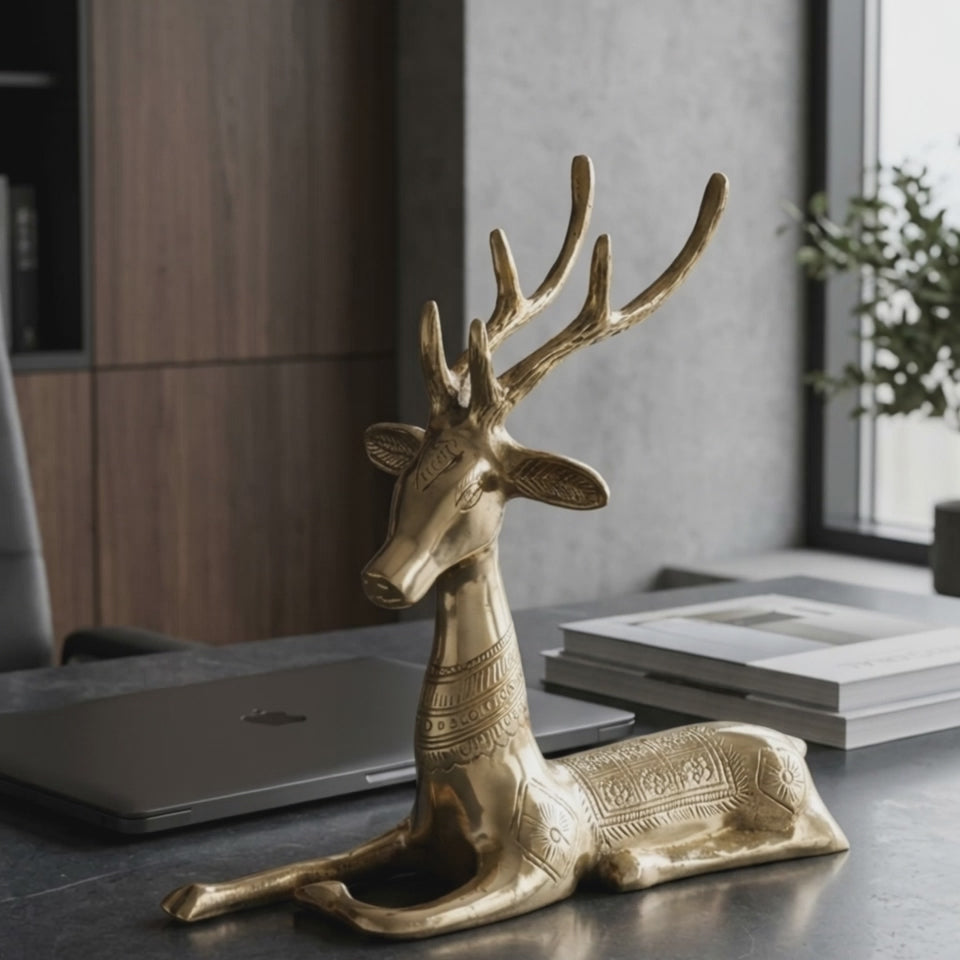 DLUXDEKOR-Deer - Premium Brass Deer Statue Gold Finish Decorative Sculpture for Home.mp4